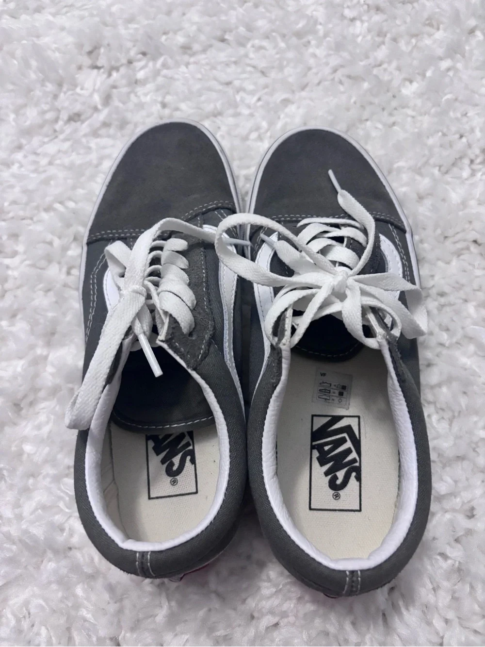 Vans Men's Low-Top Sneakers in Gray and White